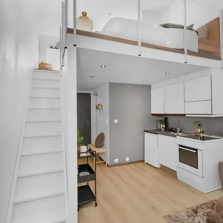 דירה Downtown With Balcony *